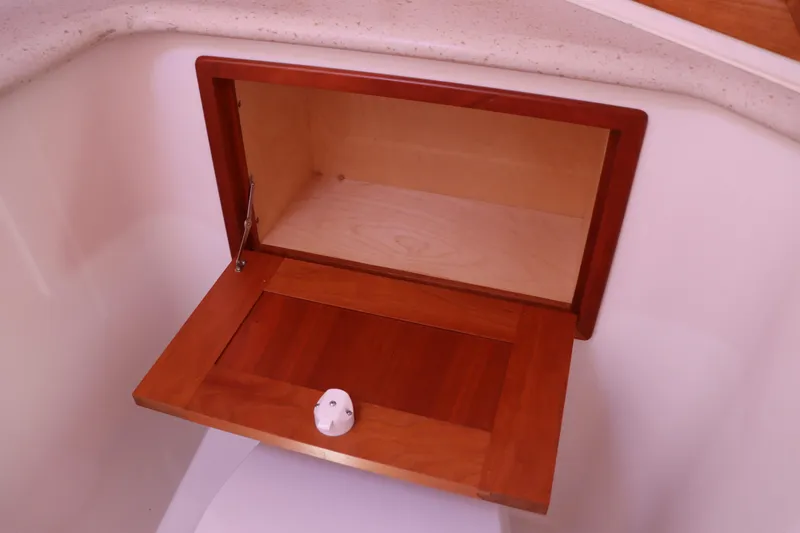 Rambler VIII Yacht Photos Pics 