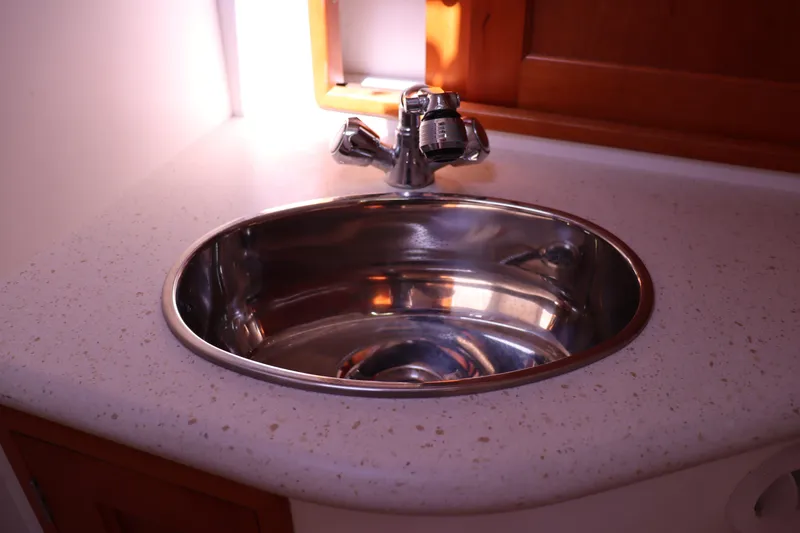 Rambler VIII Yacht Photos Pics 