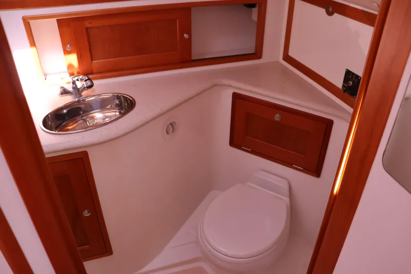 Rambler VIII Yacht Photos Pics 