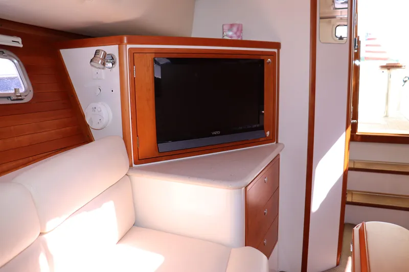 Rambler VIII Yacht Photos Pics 