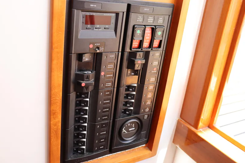 Rambler VIII Yacht Photos Pics 