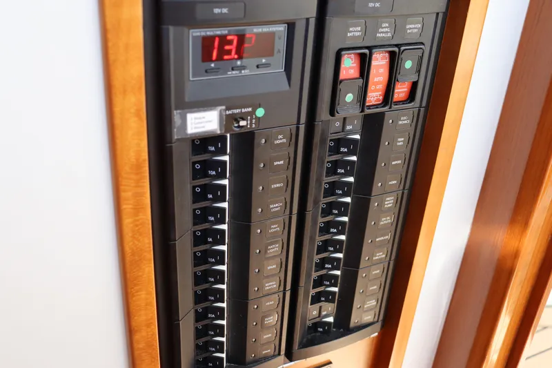 Rambler VIII Yacht Photos Pics 