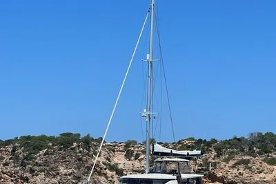 2022 Lagoon 46