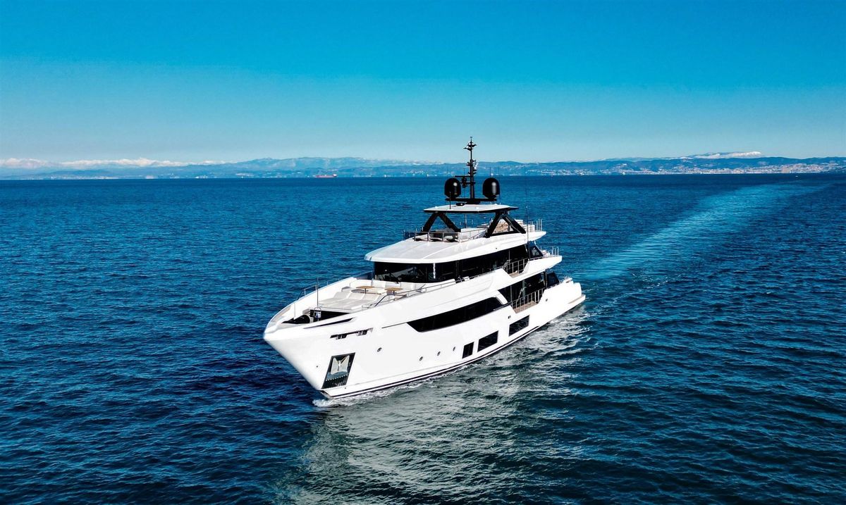 2025 Custom Line 127 