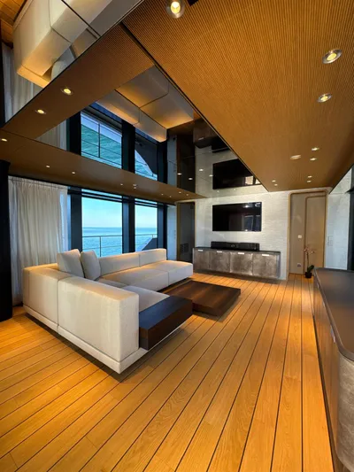  Yacht Photos Pics Custom Line Navetta 38 19