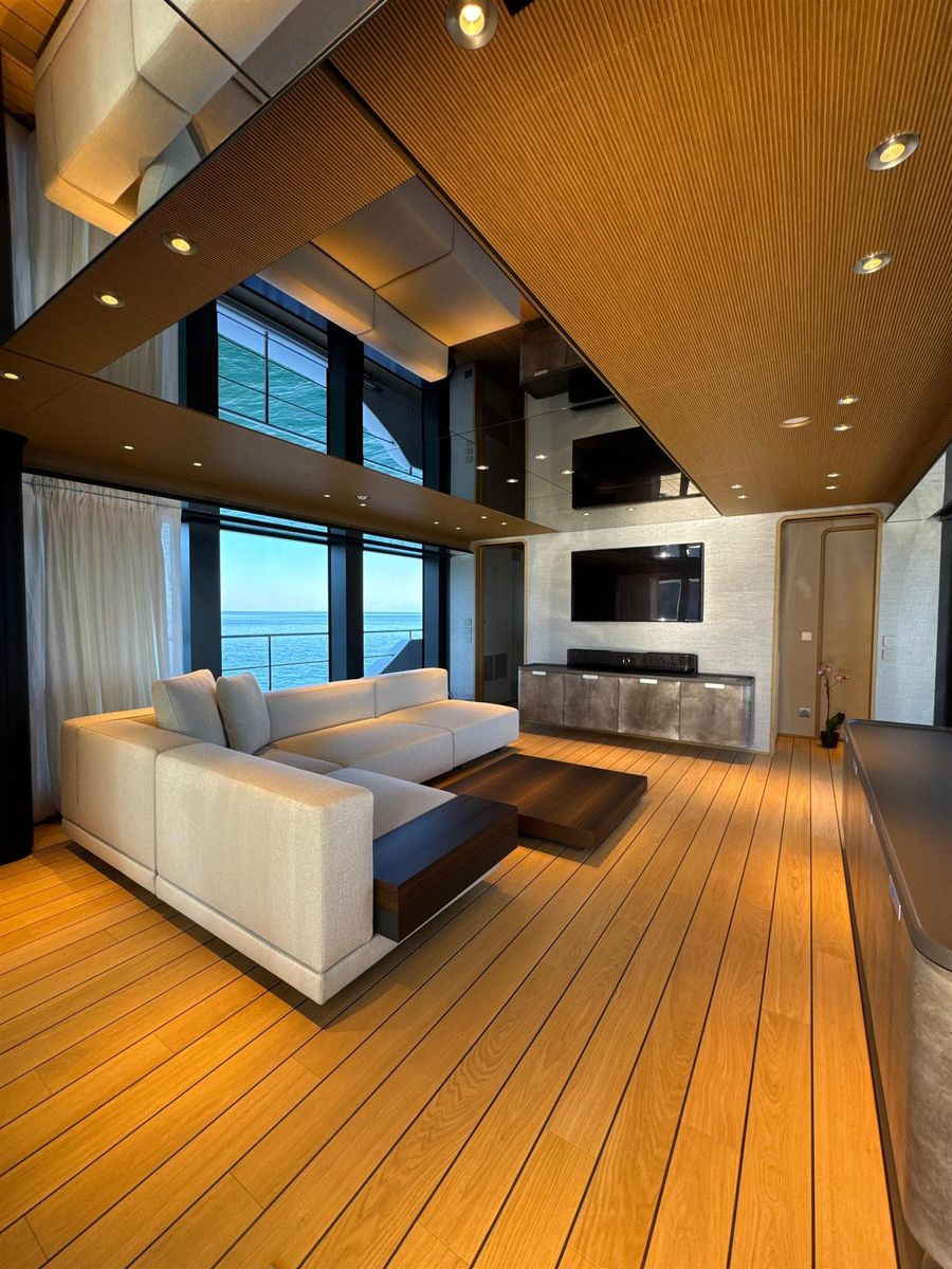 2025 Custom Line 127 