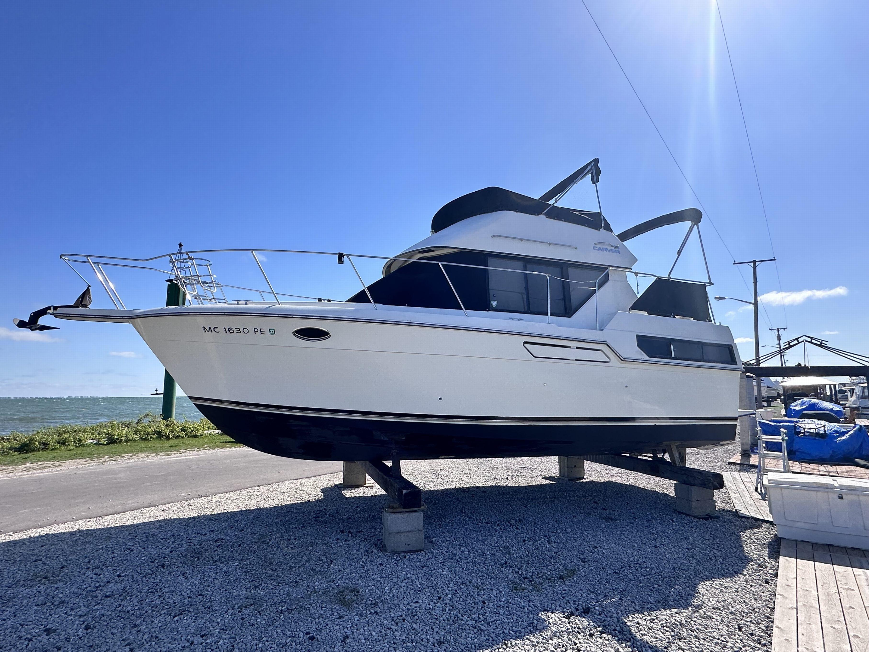 1991 Carver 28 Aft Cabin Aft Cabin for sale - YachtWorld