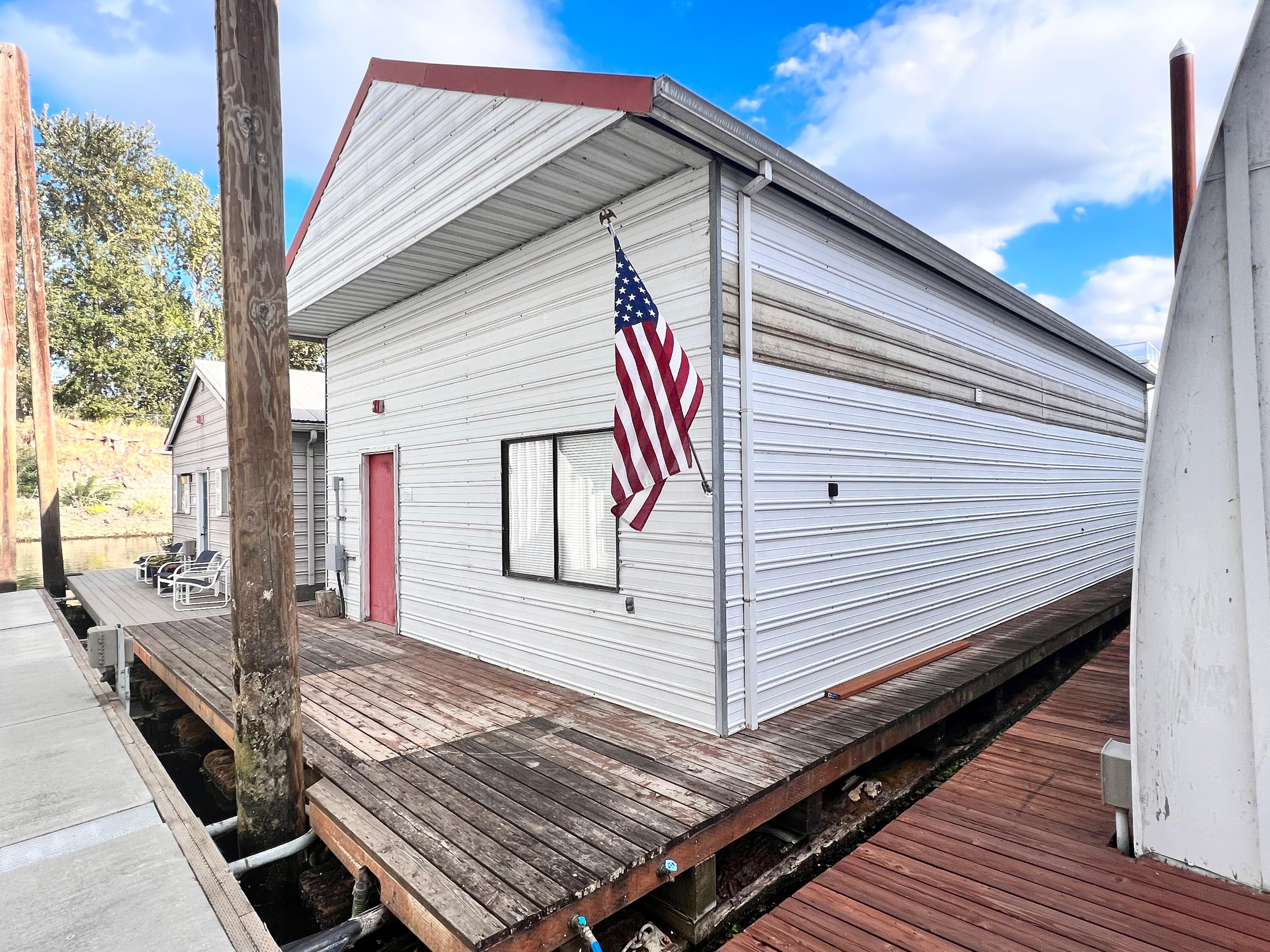 1985 Custom Boathouse 1985 Larson Other for sale - YachtWorld