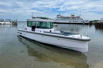 Axopar 28 Cabin Aft Cabin