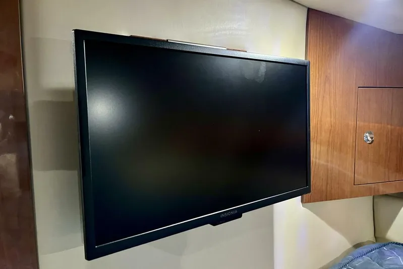  Yacht Photos Pics Flat-screen TV inside 2008 Regal Commodore 3760 IO yacht cabin.