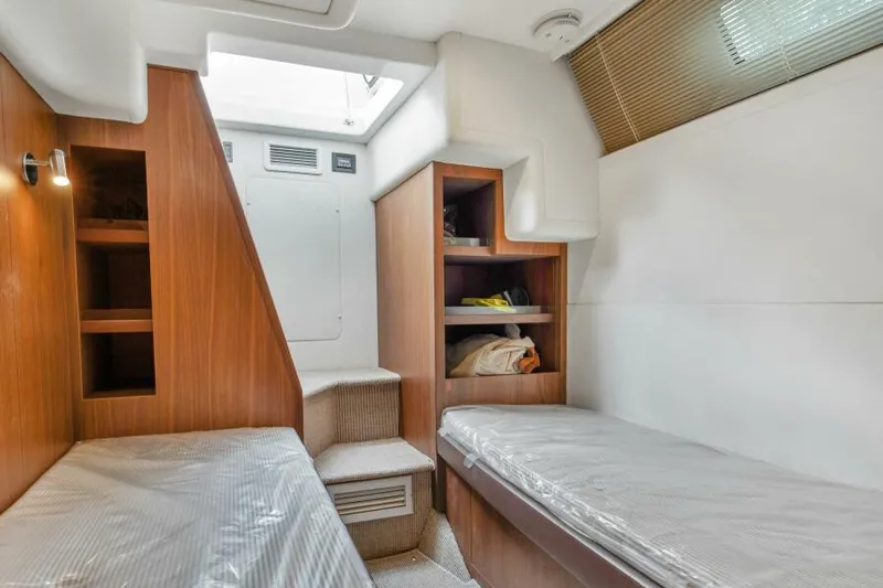 Elisea Yacht Photos Pics Crew Stateroom