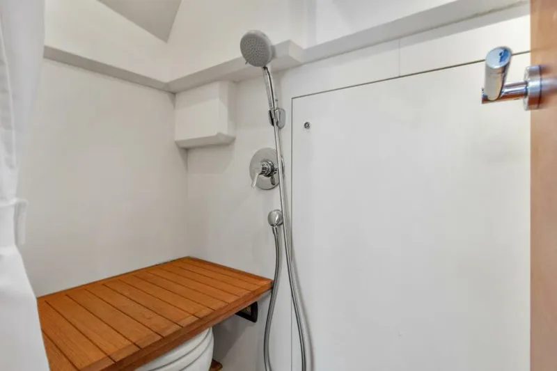 Elisea Yacht Photos Pics Crew Head/Shower Stall