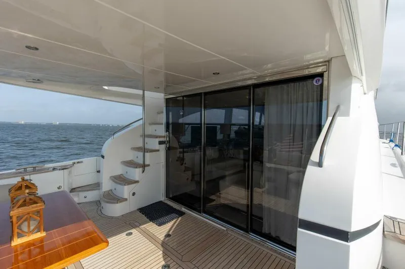 Elisea Yacht Photos Pics Cockpit