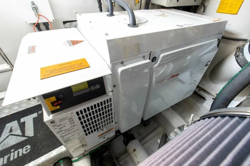 Elisea Yacht Photos Pics Engine Room