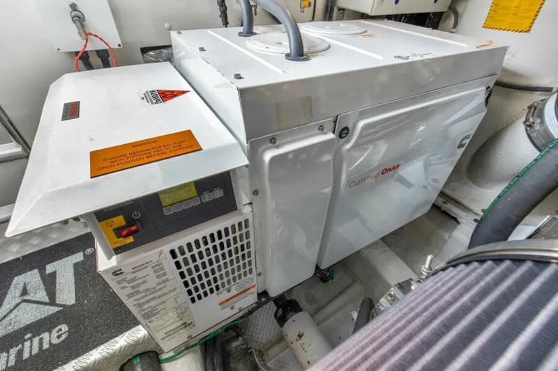 Elisea Yacht Photos Pics Engine Room