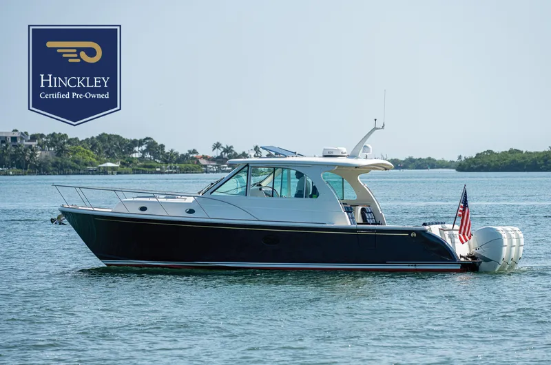 Renie Vee Yacht Photos Pics 