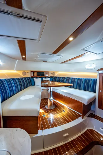 Renie Vee Yacht Photos Pics 