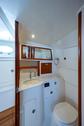 Renie Vee Yacht Photos Pics 