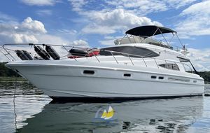 2007 Sealine T52