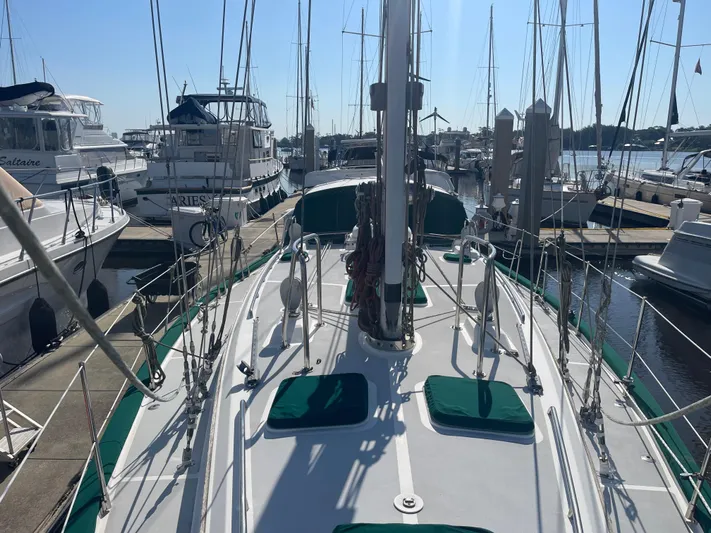 Emerald Yacht Photos Pics 