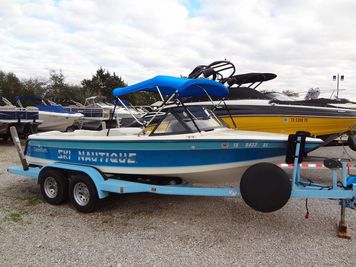 Correct Craft Ski Nautique