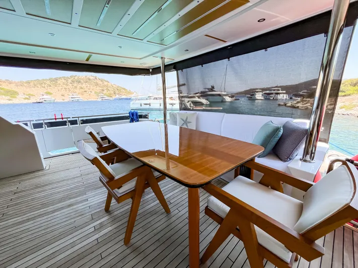 Saadet Sultan Yacht Photos Pics 