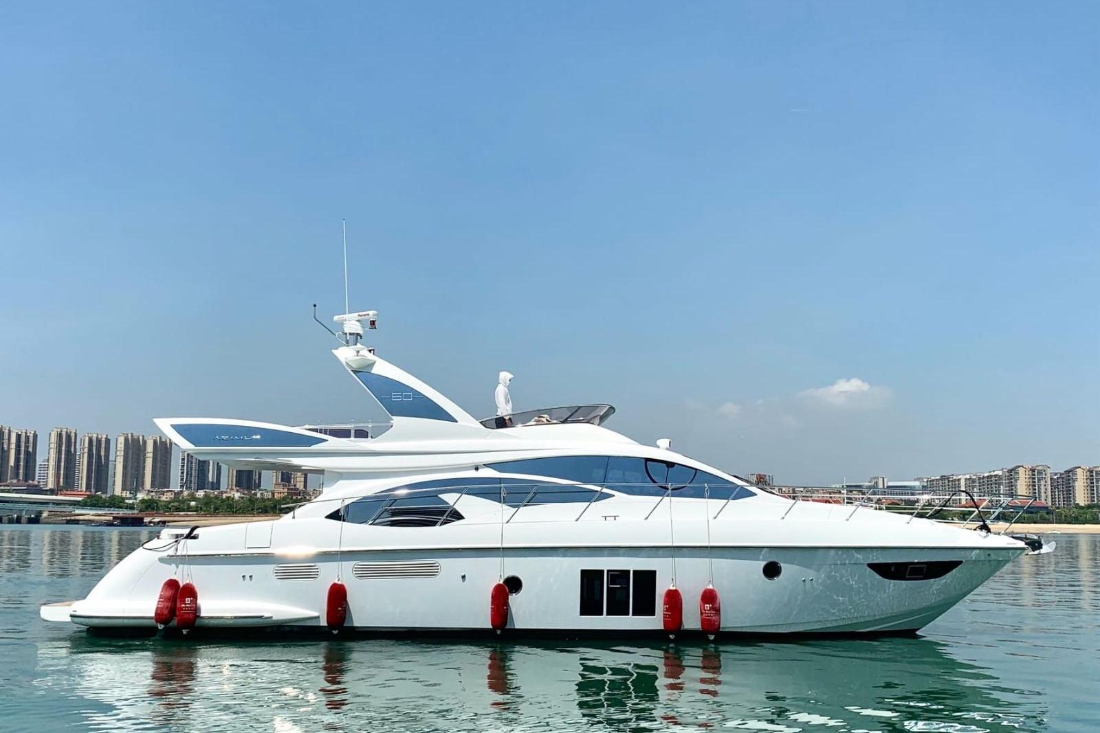 Azimut 60