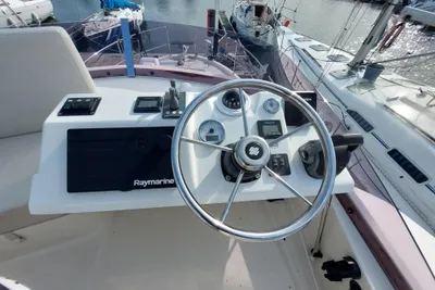 2020 Beneteau Swift Trawler 30 fly