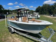 2024 Sea Hunt Ultra 229