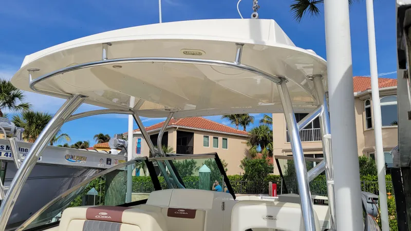  Yacht Photos Pics T-Top Grab Handles