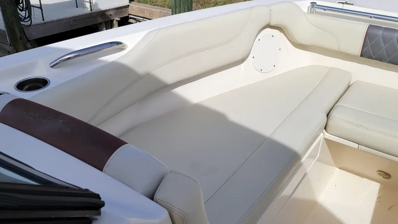  Yacht Photos Pics Port Side Bow