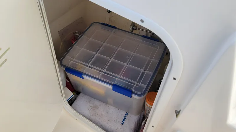  Yacht Photos Pics Storage in Helm Console