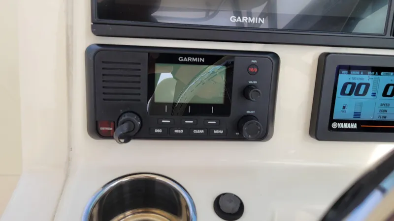  Yacht Photos Pics Garmin VHF Radio