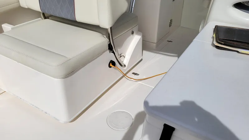  Yacht Photos Pics Shore Battery Charging Port