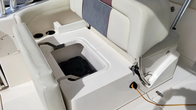  Yacht Photos Pics Line Locker Under Seating