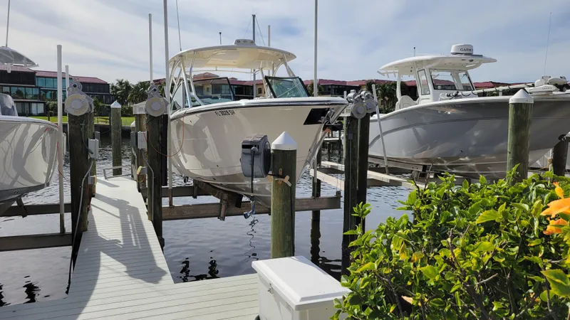  Yacht Photos Pics Lift Kept for Last 2 Years - Slip May Be Available