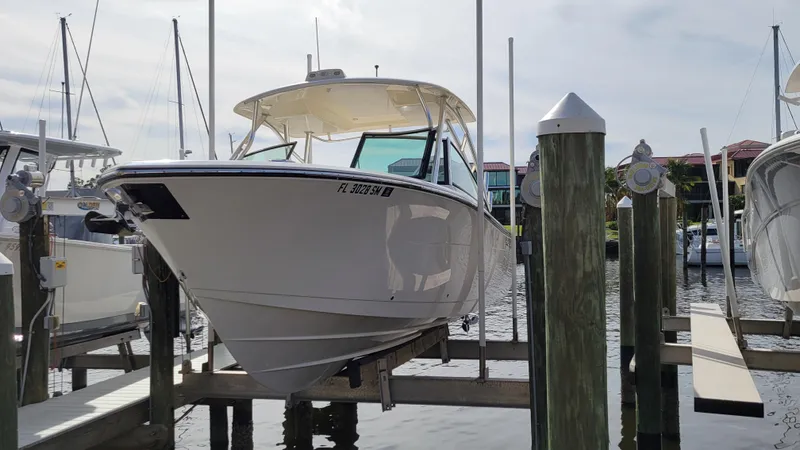  Yacht Photos Pics Lift In Great Shape