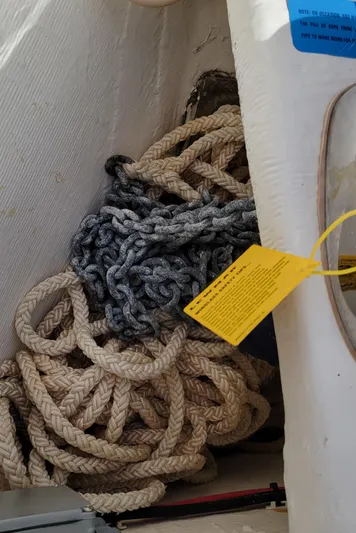  Yacht Photos Pics Anchor Chain and Rode