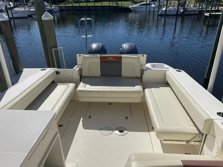  Yacht Photos Pics All Cockpit Seating Open