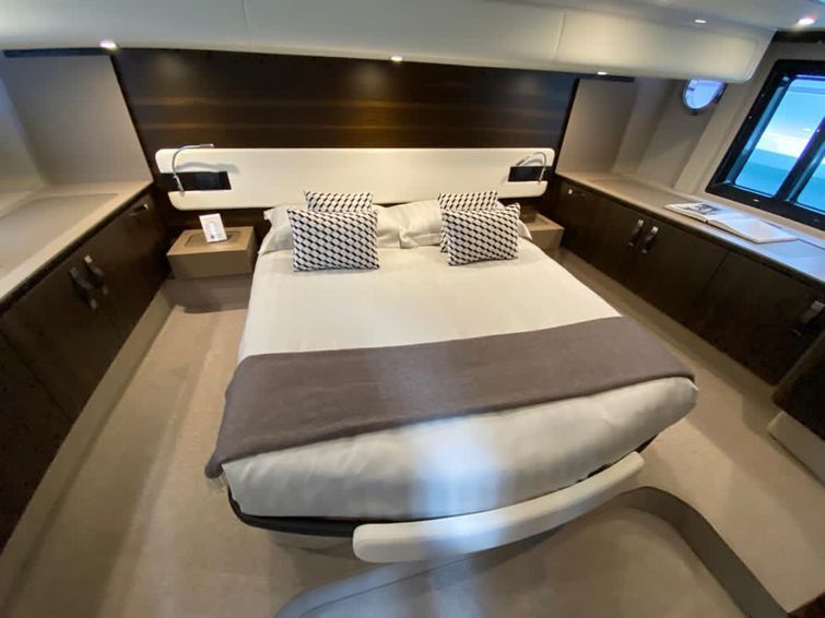 2021-52-9-azimut-50