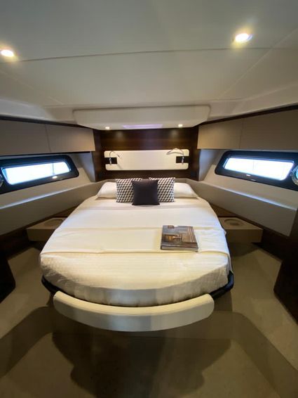 2021-52-9-azimut-50
