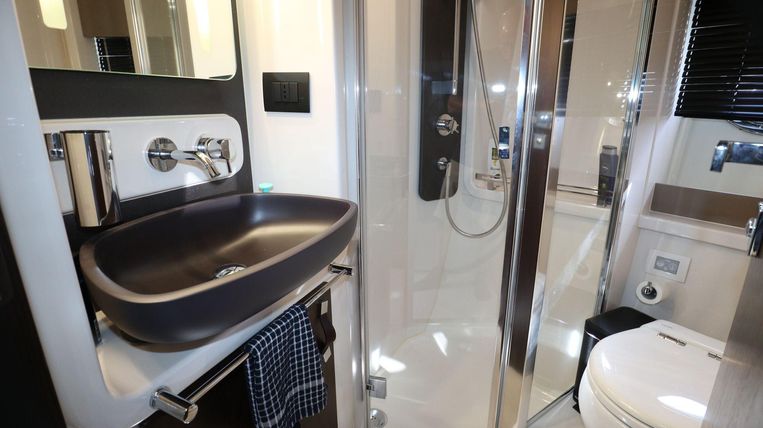 2021-52-9-azimut-50