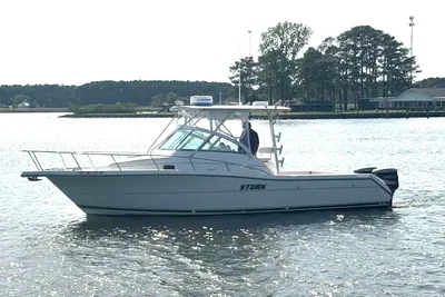 Pursuit 3070 Offshore Center Console