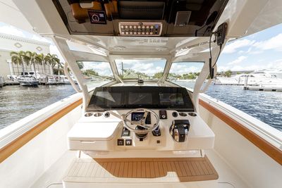 Yacht