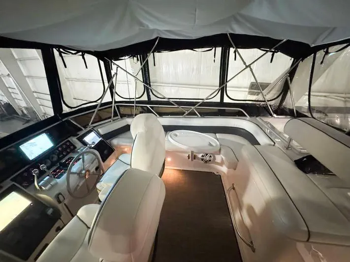 S-dan Yacht Photos Pics 1998 Mainship 47 Flybridge