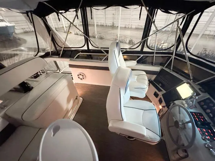 S-dan Yacht Photos Pics 1998 Mainship 47 Flybridge