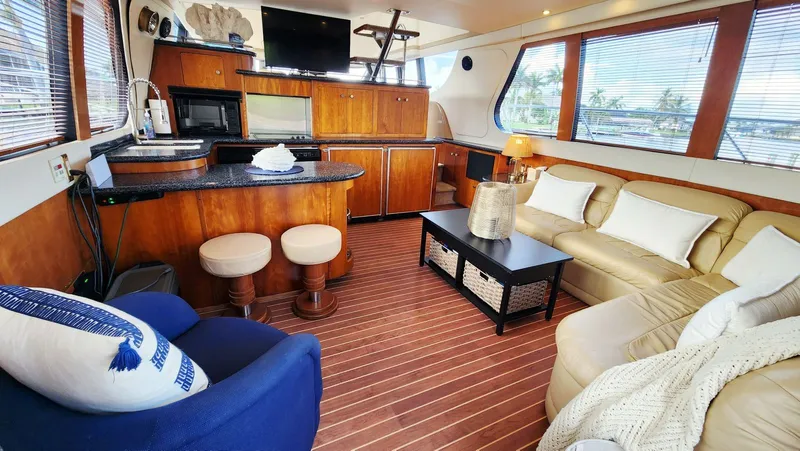 Kateri Marie Yacht Photos Pics 