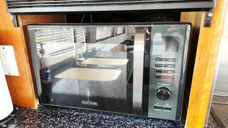 Kateri Marie Yacht Photos Pics 