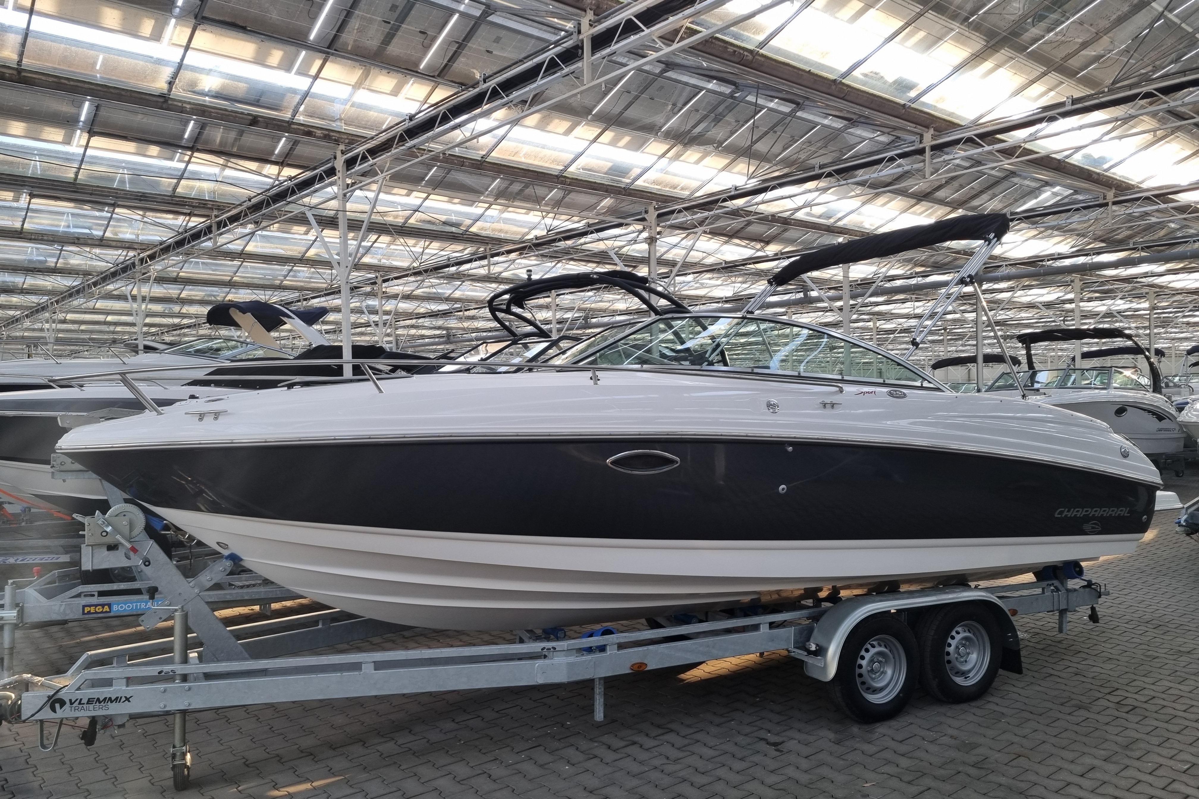 2000 Chaparral 235 SSi