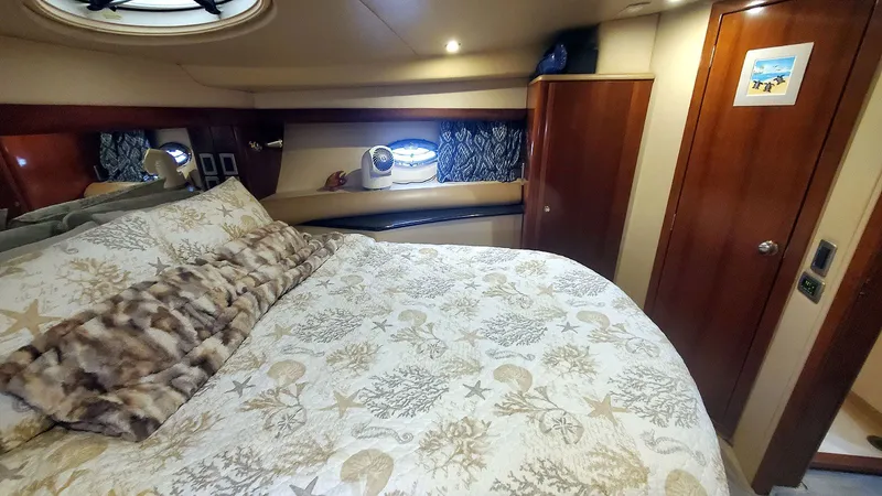 Loon A Sea Yacht Photos Pics Guest Stateroom Starboard